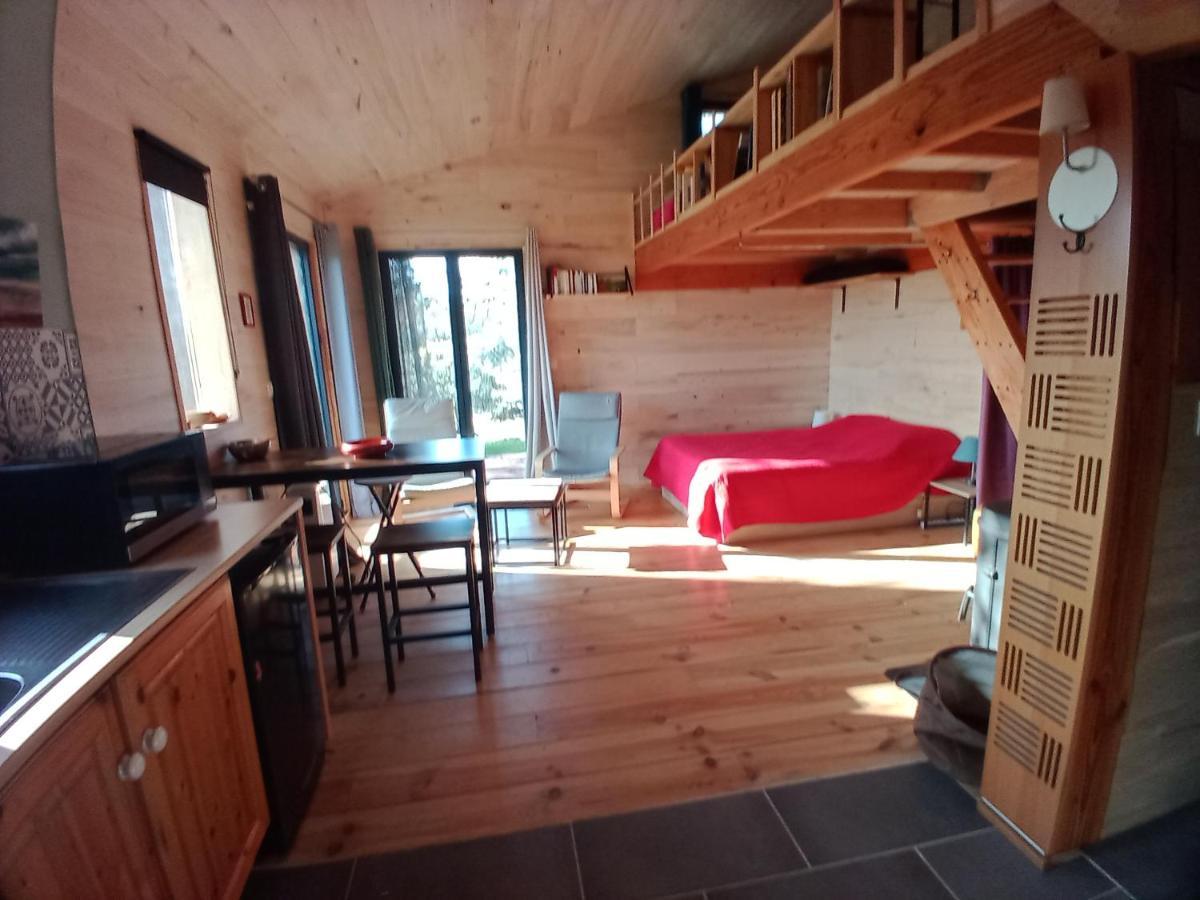 Maison Dans Un Ecrin De Verdure แซงต์-เลยอง-ซูร์-เวแซร์ ภายนอก รูปภาพ