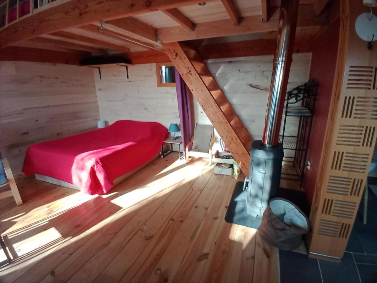 Maison Dans Un Ecrin De Verdure แซงต์-เลยอง-ซูร์-เวแซร์ ภายนอก รูปภาพ